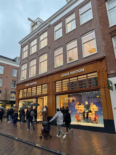 louis vuitton opgericht|louis vuitton amsterdam hooftstraat.